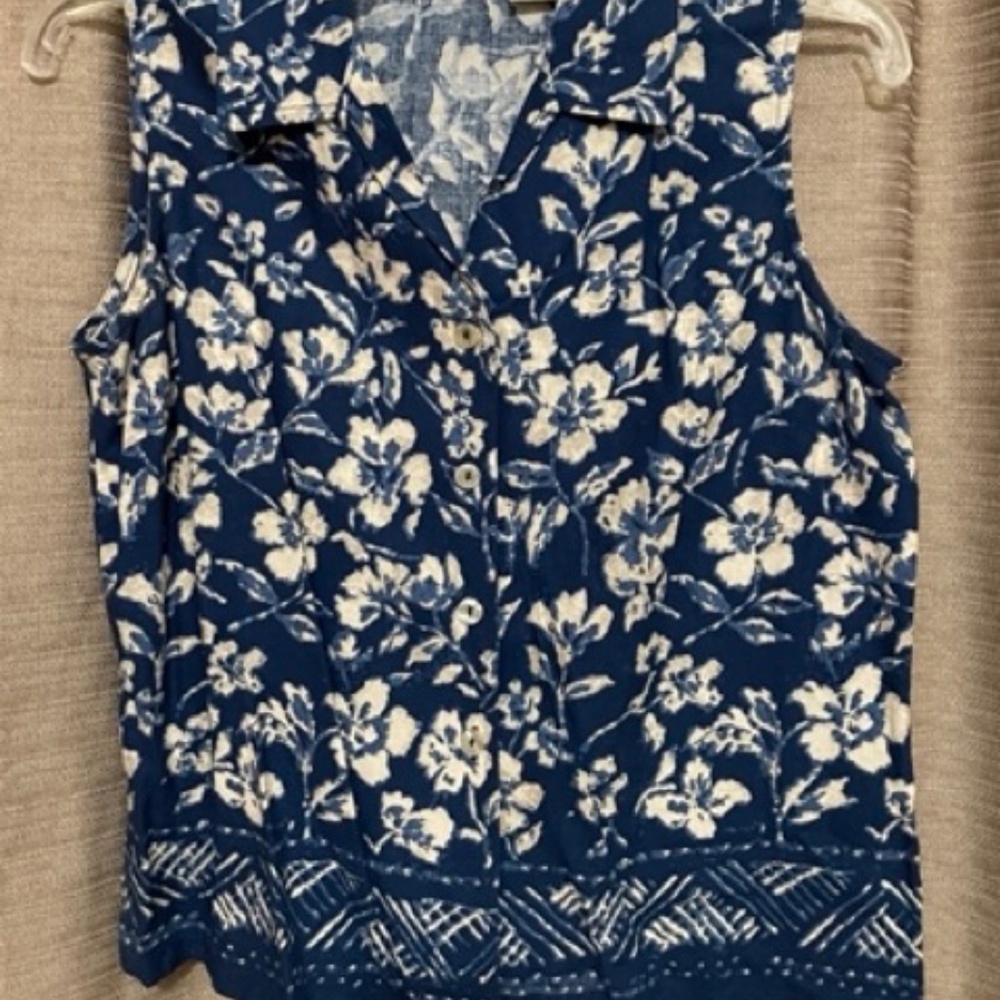 Koret City Blues Size Small Sleeveless Blouse with Border
